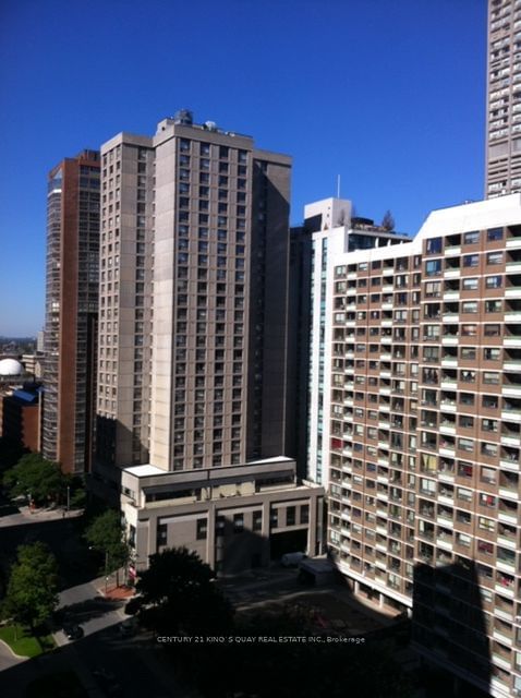 75 St Nicholas St, unit 1405 for rent