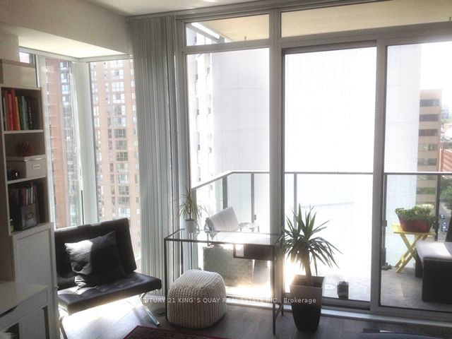 75 St Nicholas St, unit 1405 for rent