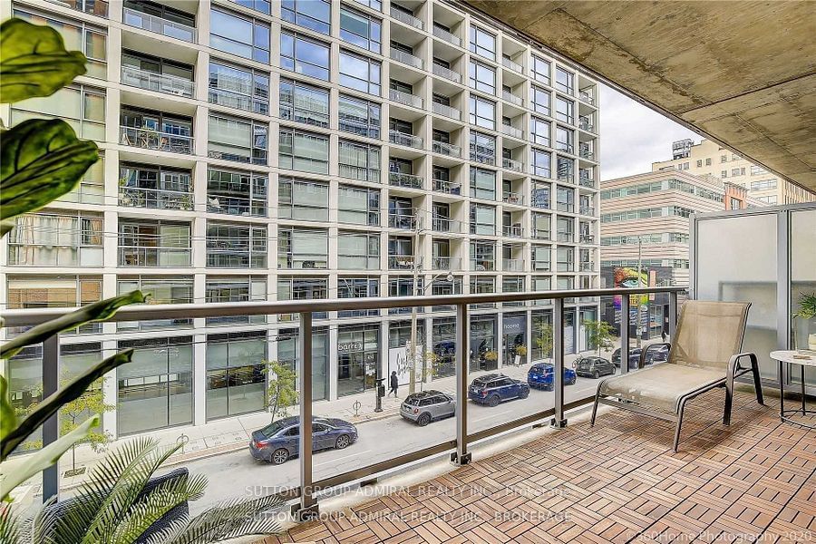 399 Adelaide St, unit 316 for rent