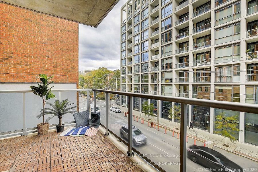 399 Adelaide St, unit 316 for rent