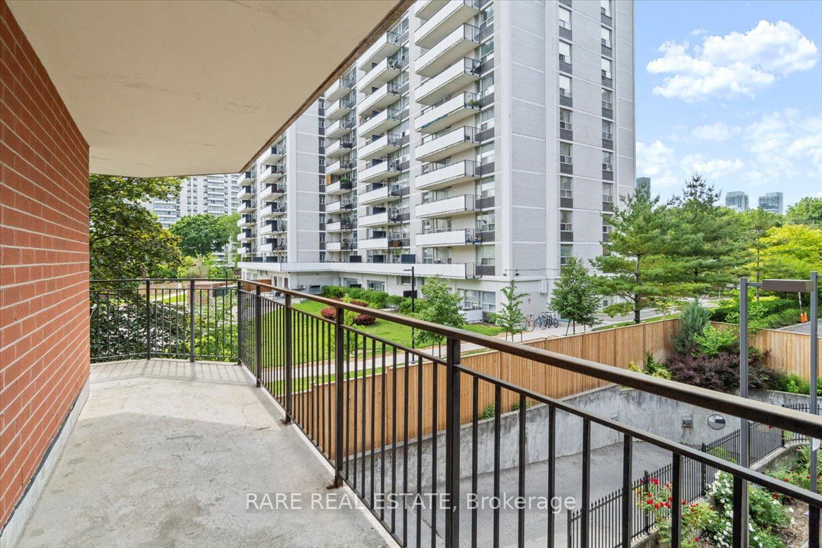 300 Balliol St, unit 313 for rent