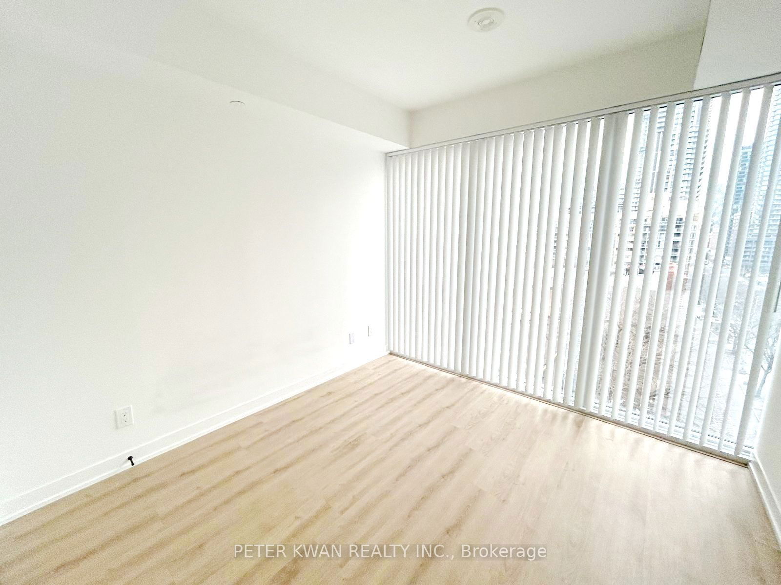 319 Jarvis St, unit 601 for sale