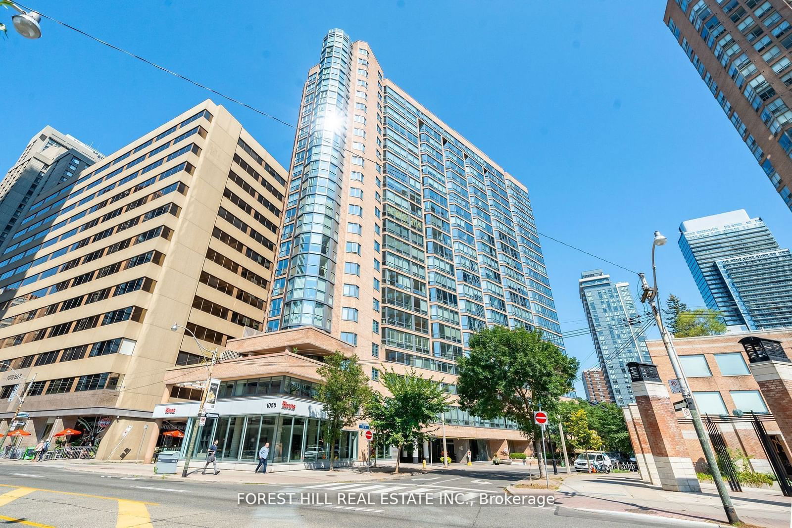 1055 Bay St, unit 201 for sale