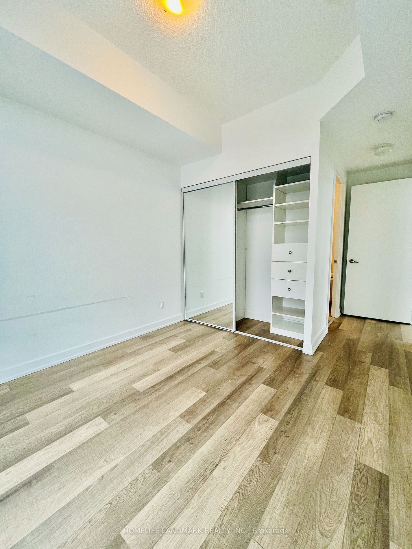 5180 Yonge St, unit 1801 for sale