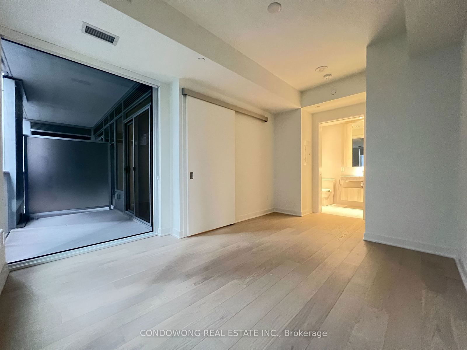 11 Yorkville Ave, unit 1107 for rent