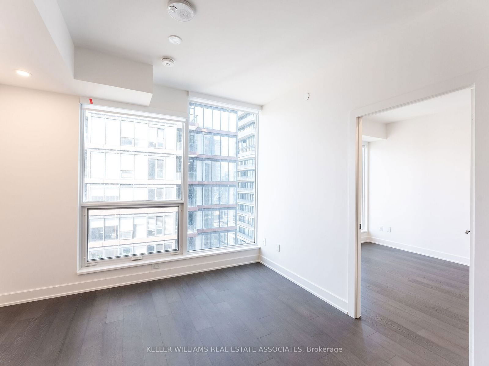 35 Mercer St, unit 2011 for rent