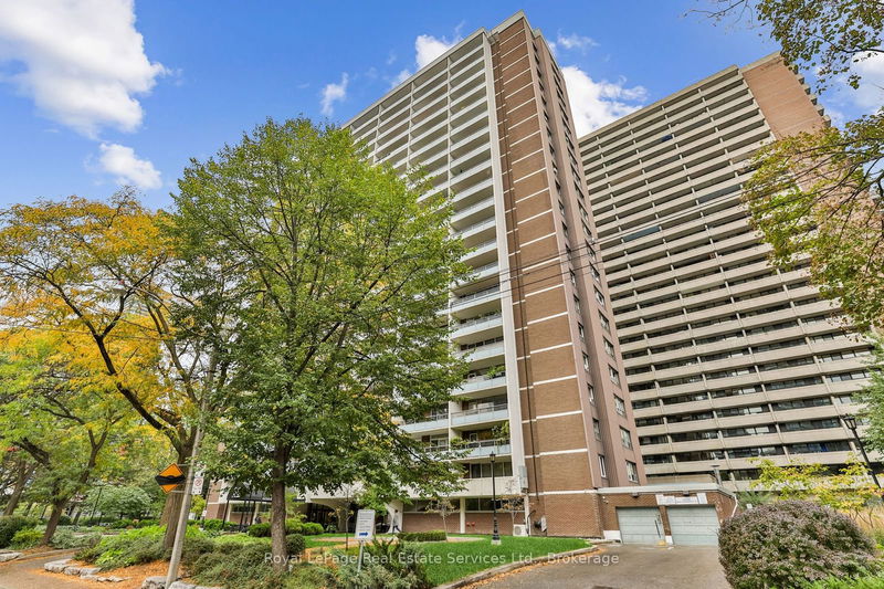 30 Gloucester St, unit 1807 for rent