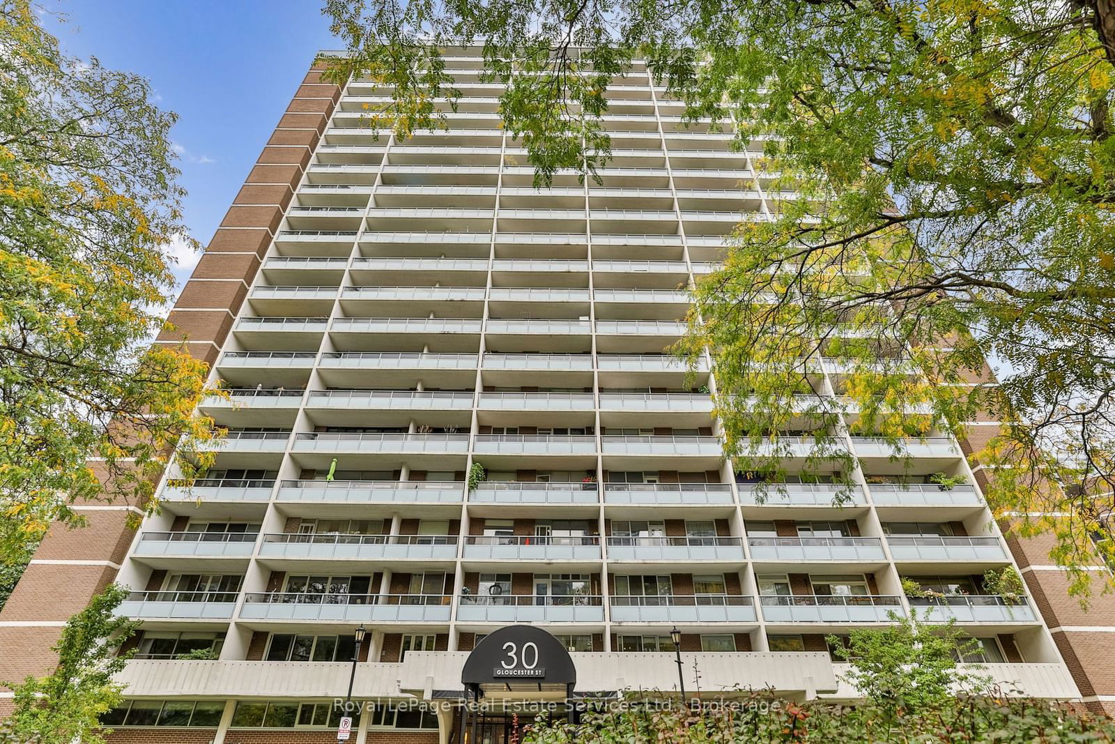 30 Gloucester St, unit 1807 for rent