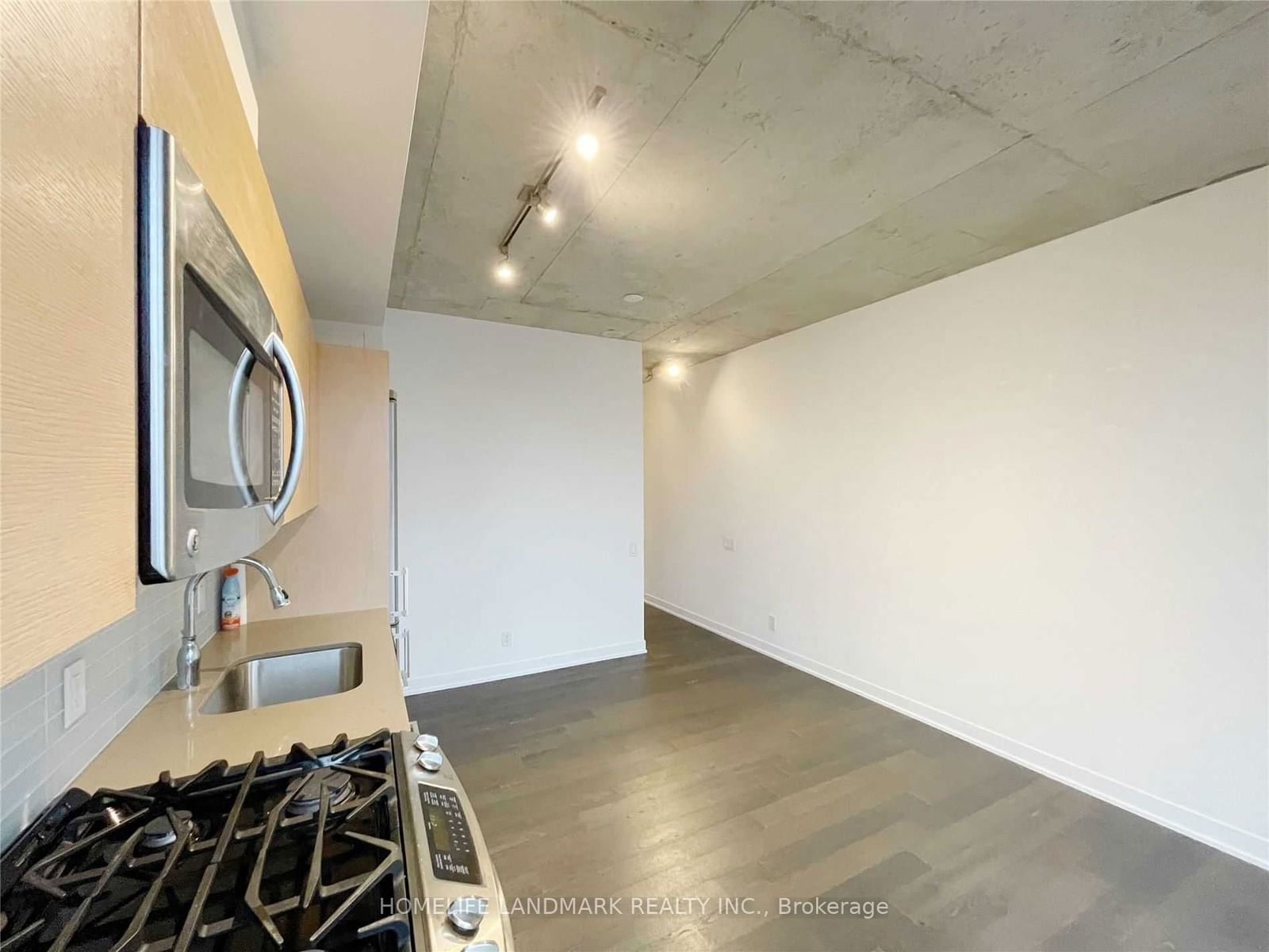 318 King St E, unit 409 for rent