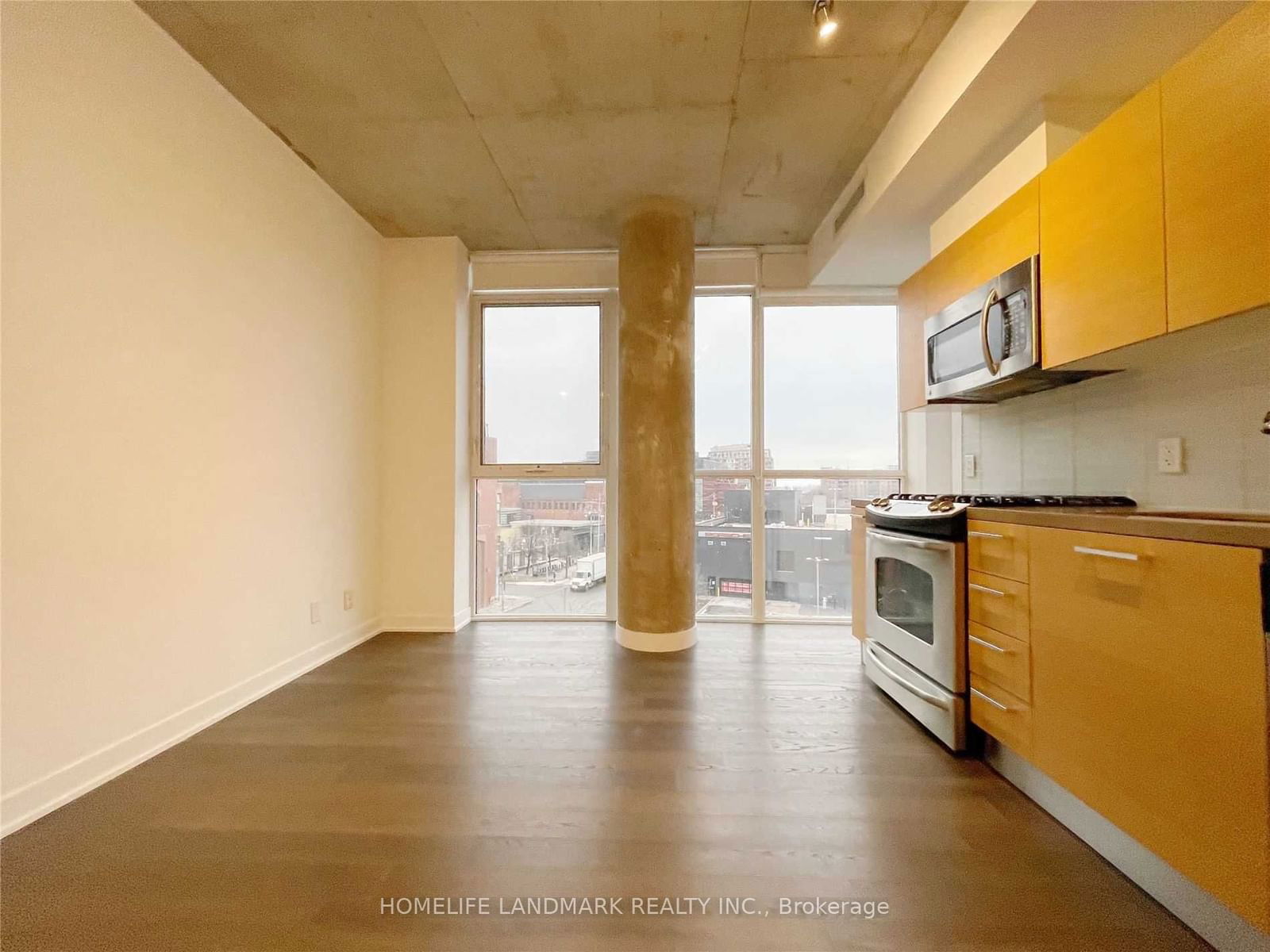 318 King St E, unit 409 for rent