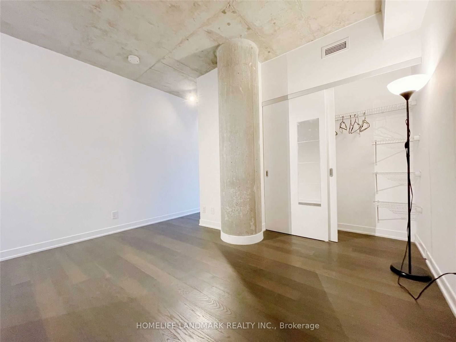 318 King St E, unit 409 for rent