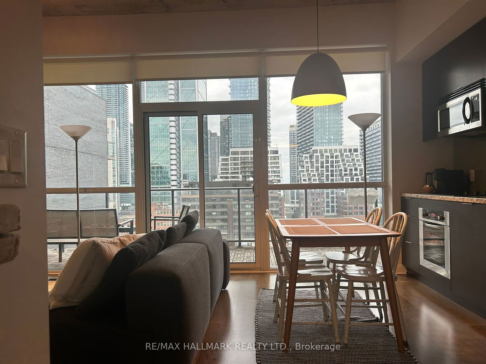 478 King St W, unit 1110 for rent