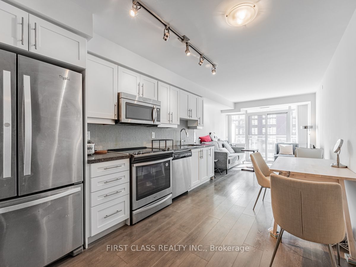 525 Adelaide St W, unit 1022 for sale