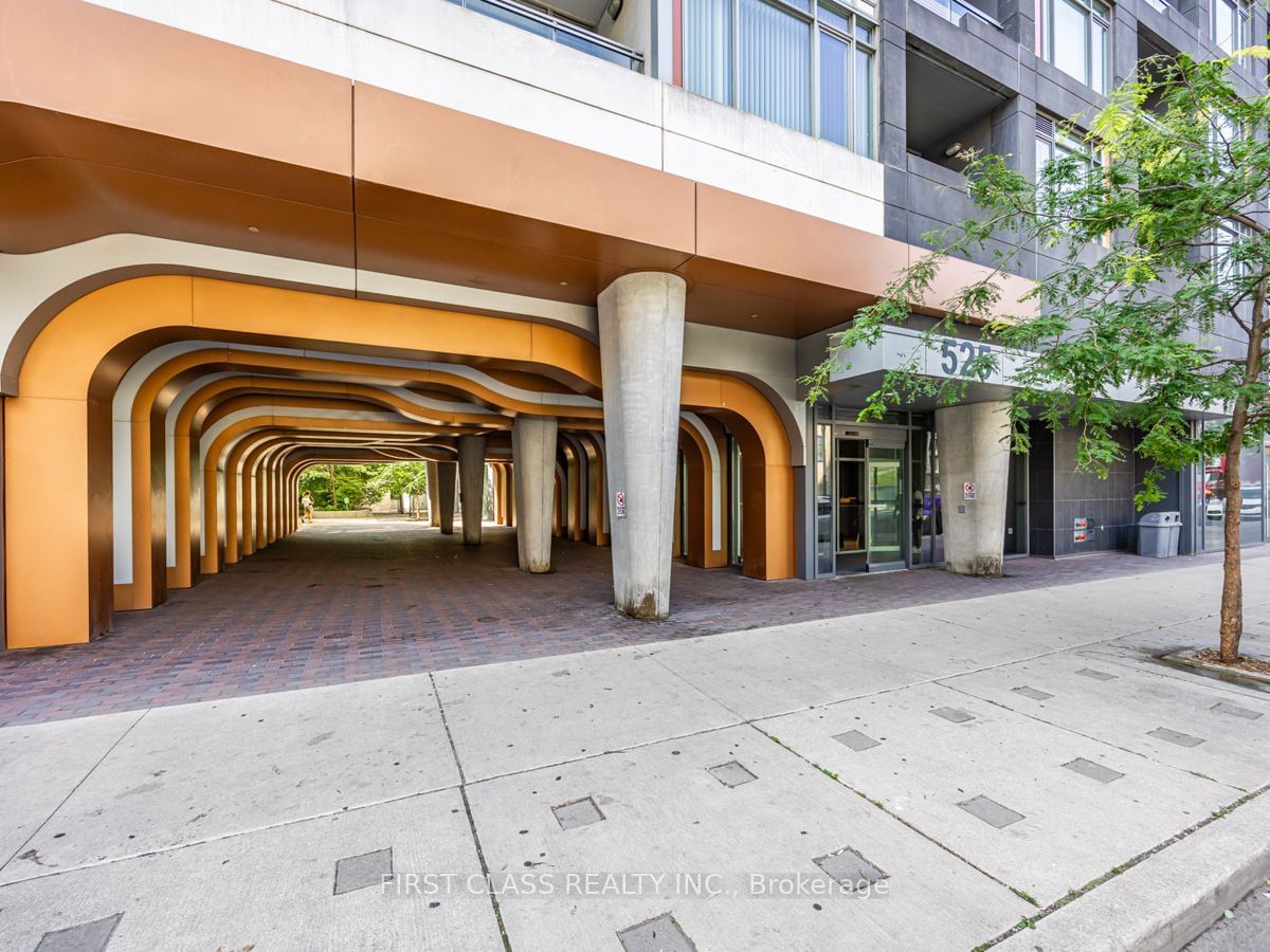 525 Adelaide St W, unit 1022 for sale