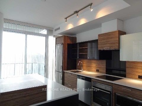 75 St Nicholas St, unit 2308 for rent