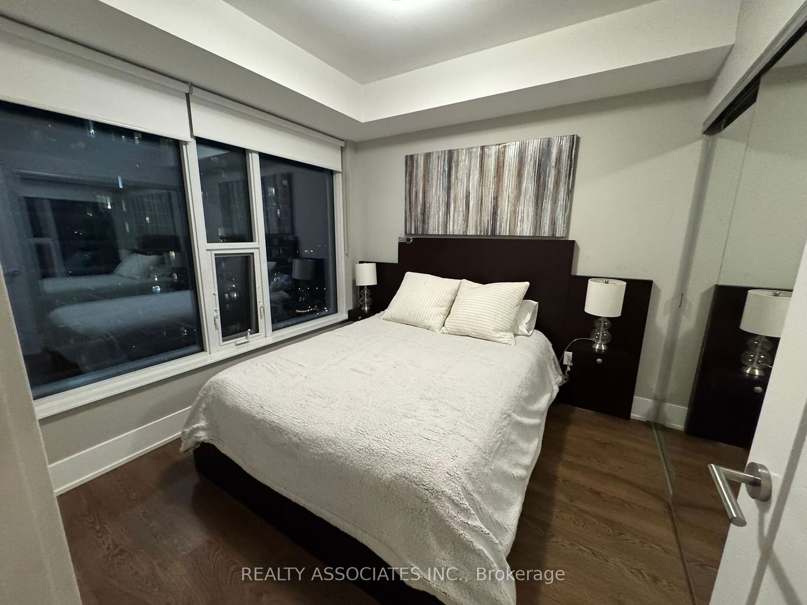 10 York St, unit 2907 for rent