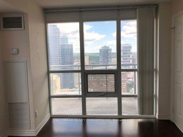 761 Bay St, unit 3002 for rent