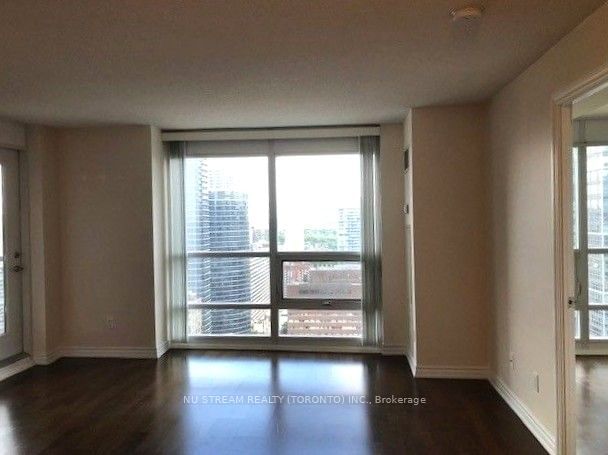 761 Bay St, unit 3002 for rent