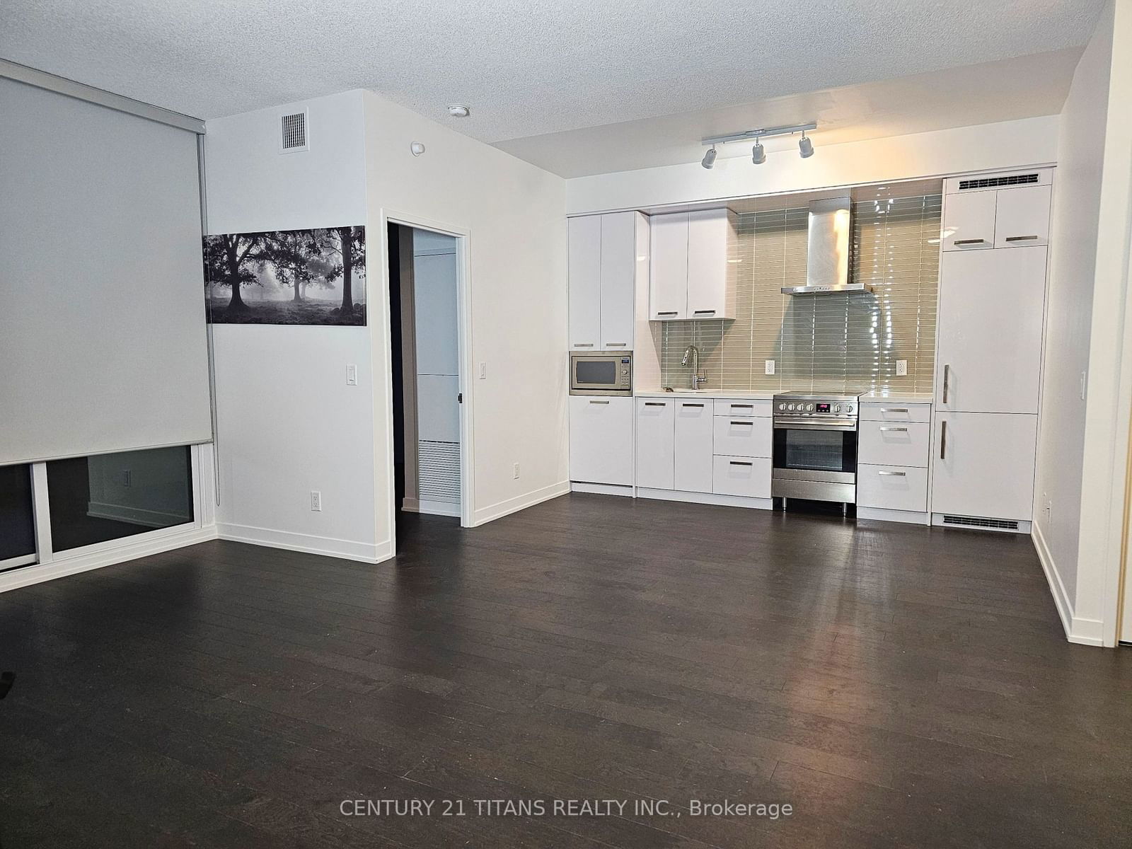 120 Bayview Ave, unit N907 for rent