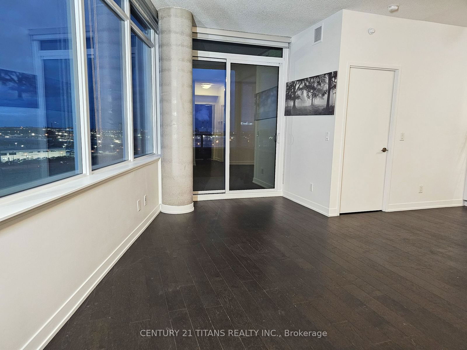 120 Bayview Ave, unit N907 for rent