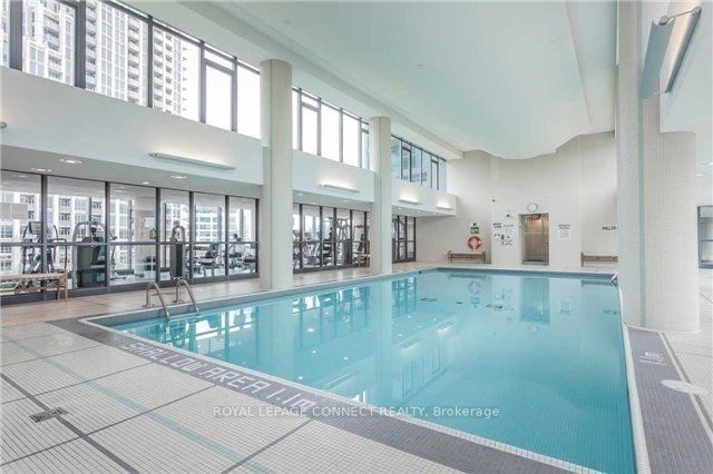 215 Fort York Blvd, unit 703 for sale