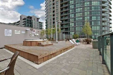 215 Fort York Blvd, unit 703 for sale