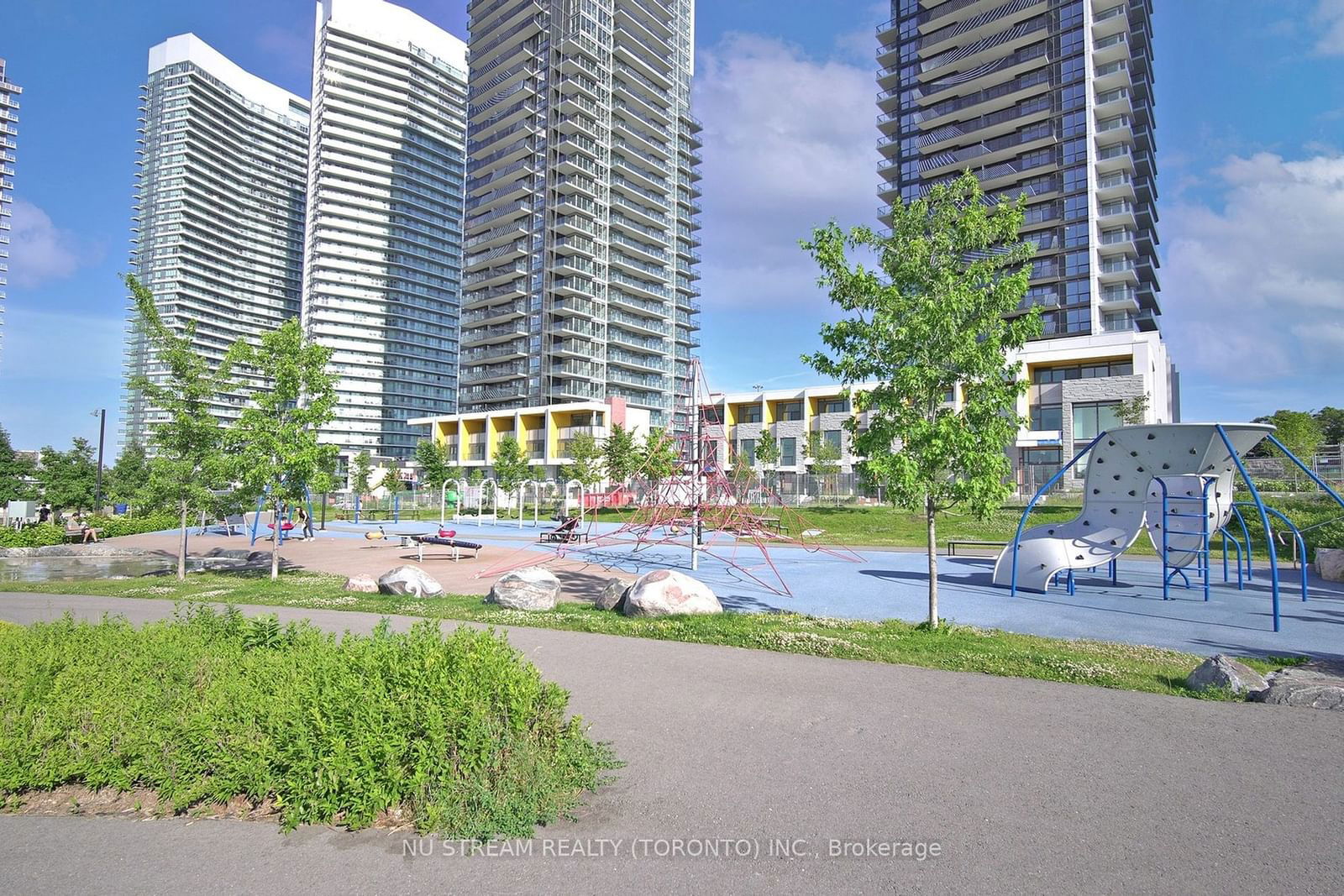 95 Mcmahon Dr, unit 1702 for sale