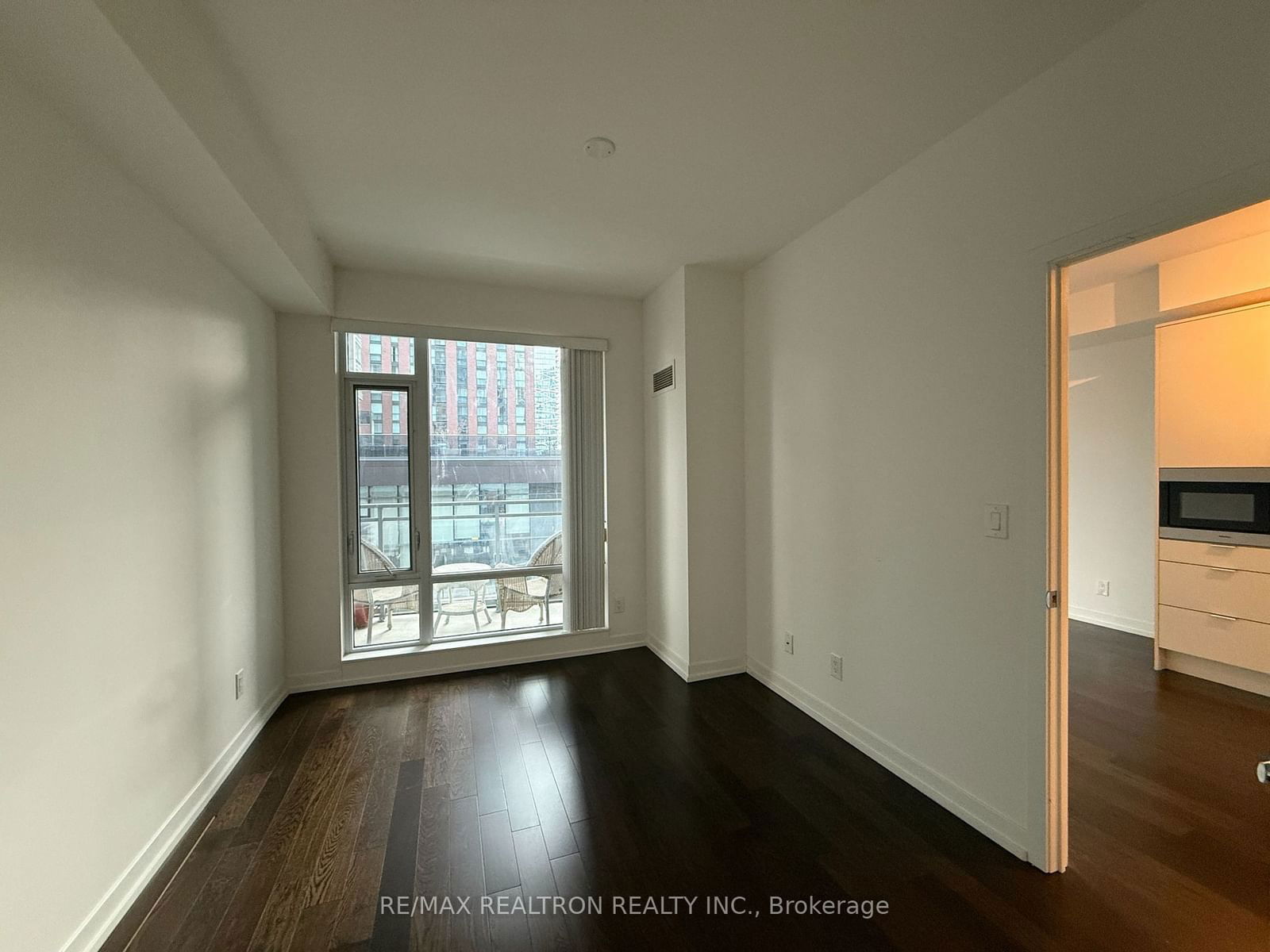 21 Widmer St, unit 1008 for rent