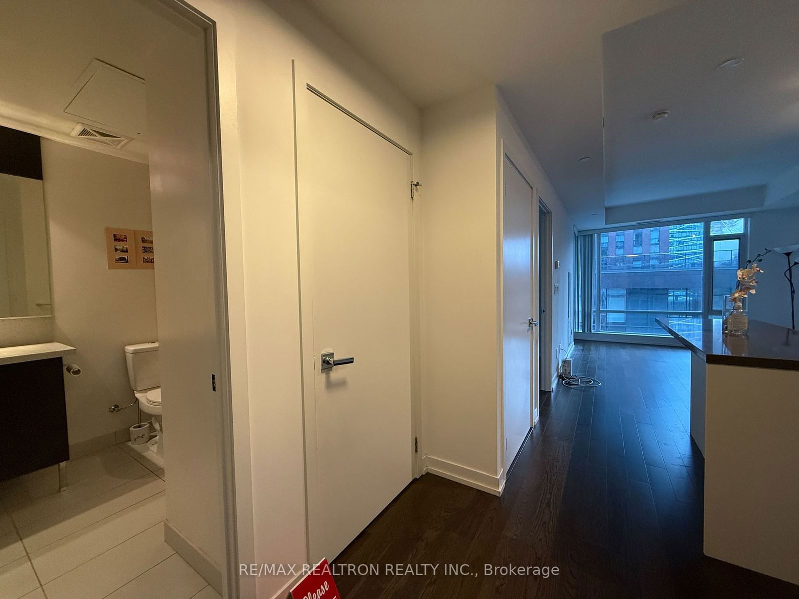 21 Widmer St, unit 1008 for rent