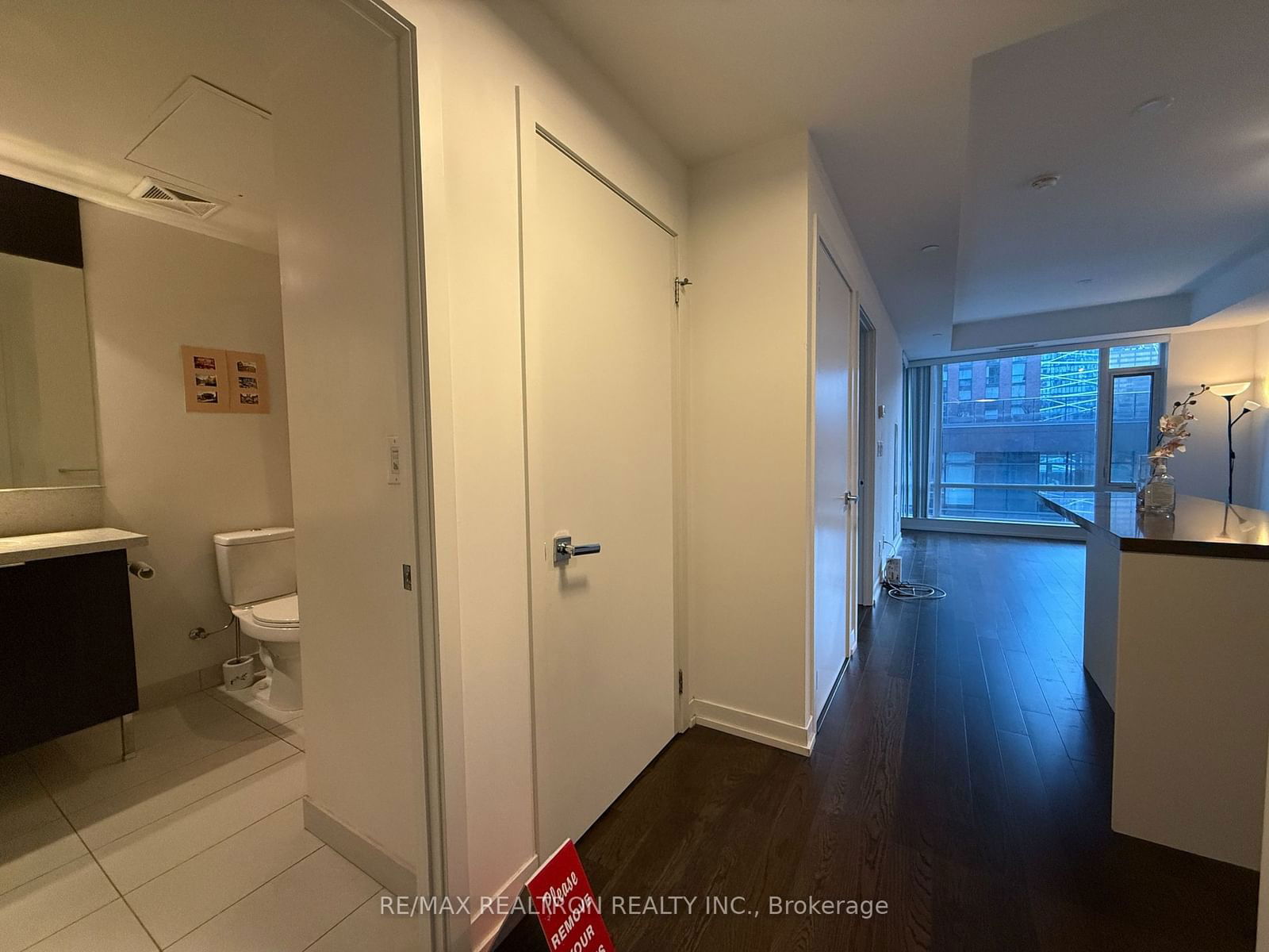 21 Widmer St, unit 1008 for rent