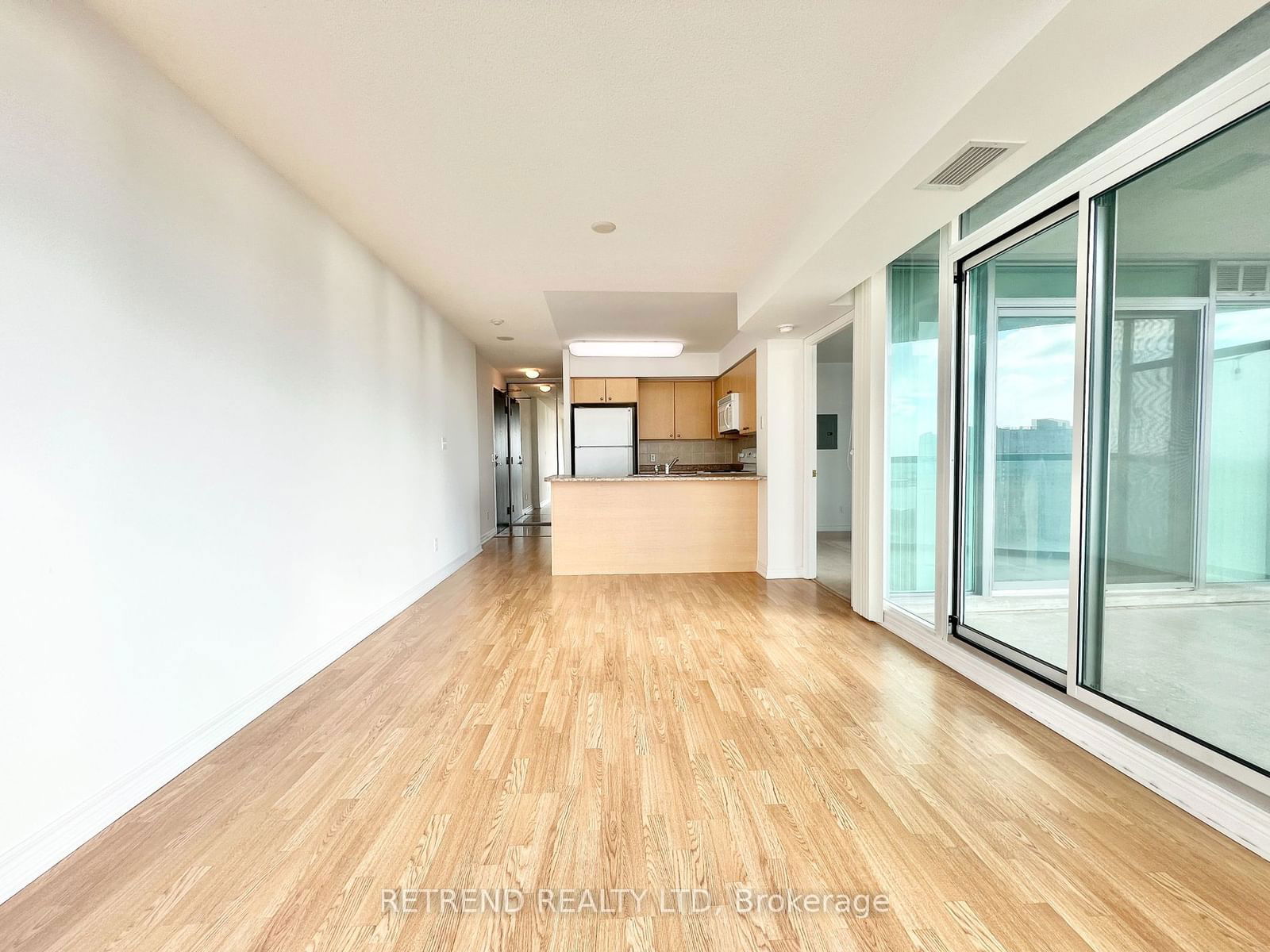 30 Grand Trunk Cres, unit 3001 for rent