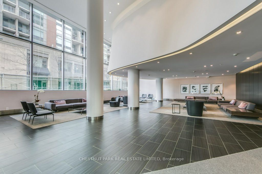 1815 Yonge St, unit 311 for sale