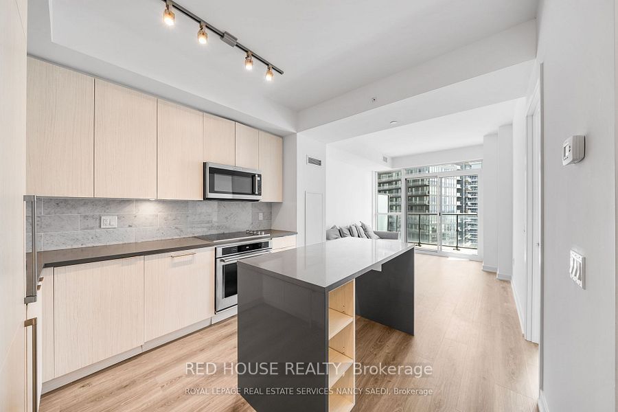 38 Iannuzzi St, unit 2509 for rent