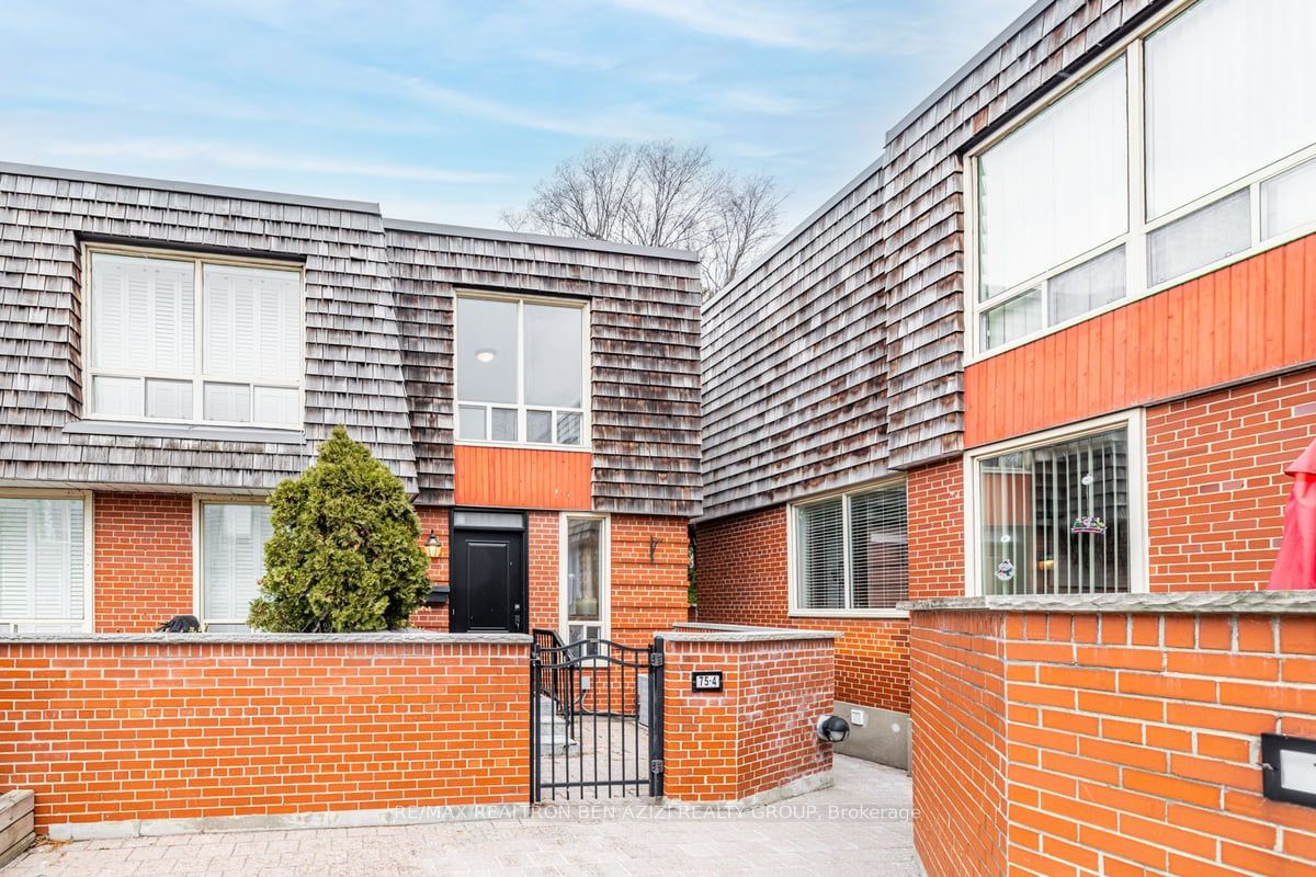 Yorkminster & Upper Canada Townhomes, North York, Toronto