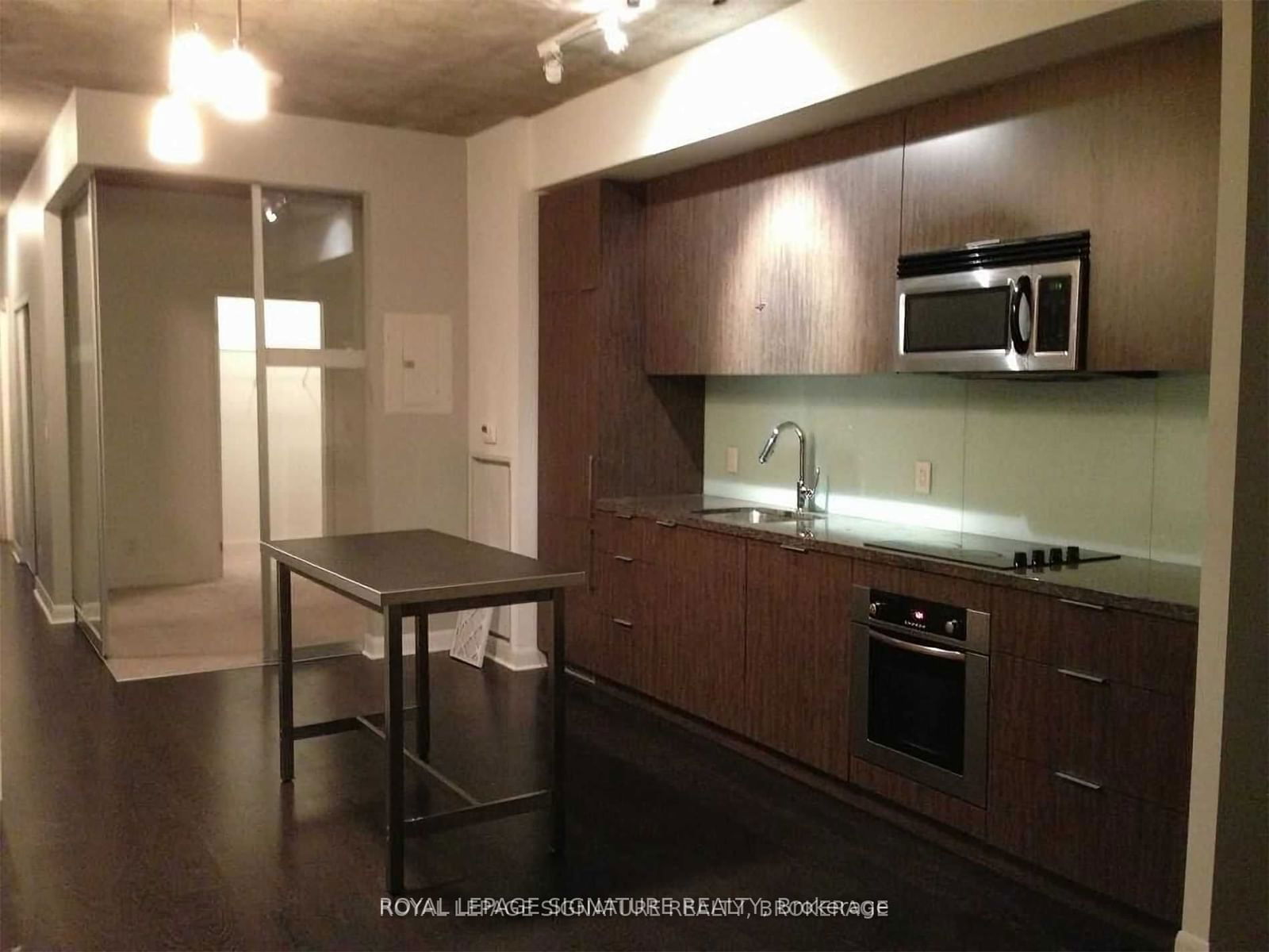 478 King St, unit 210 for rent