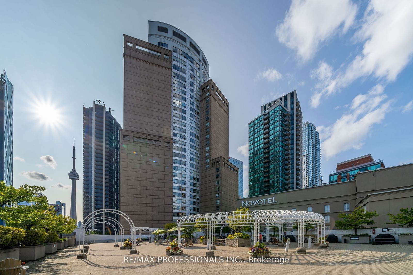 25 The Esplanade, unit 2812 for rent