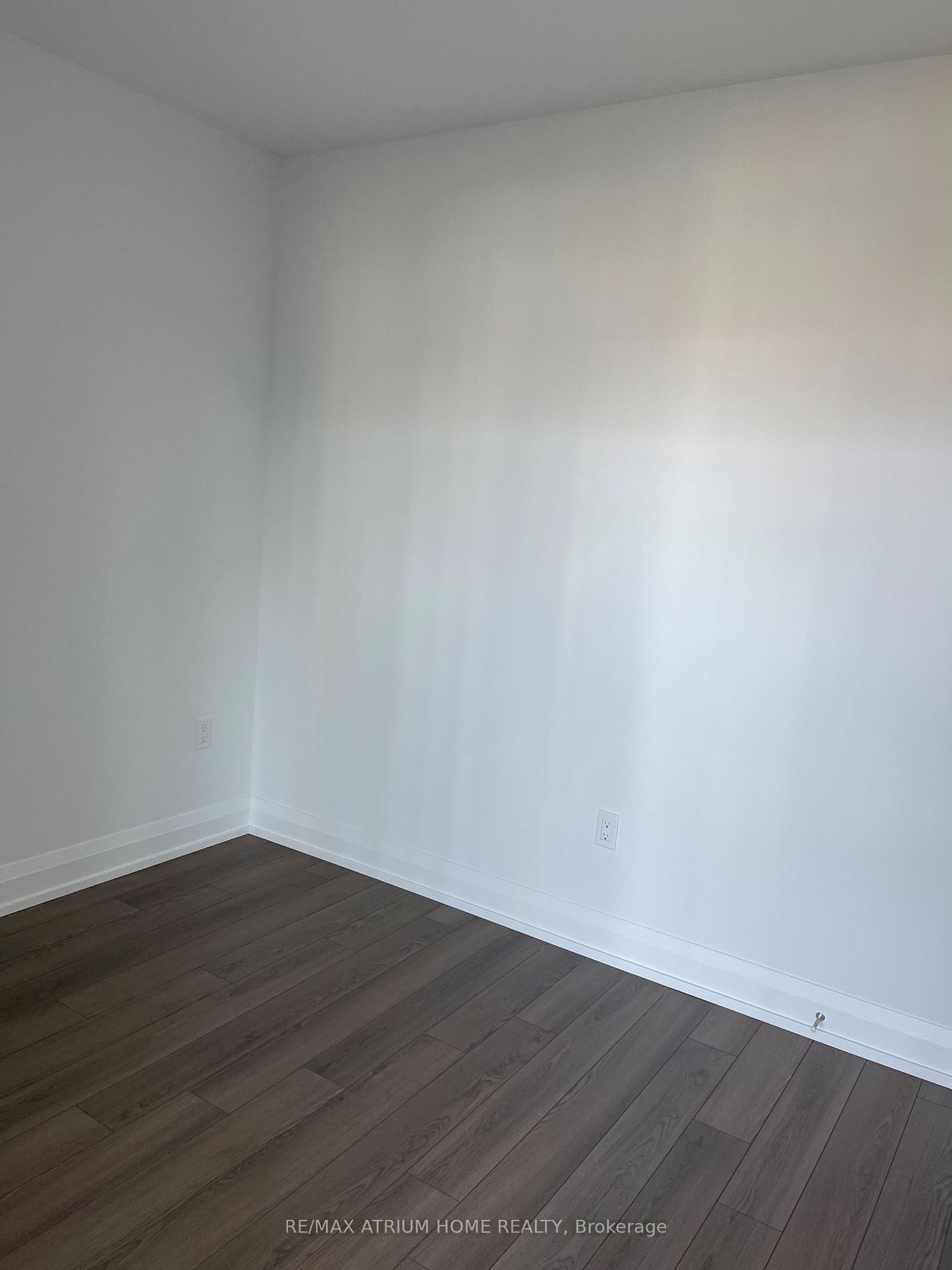 77 Mutual St, unit 2905 for rent