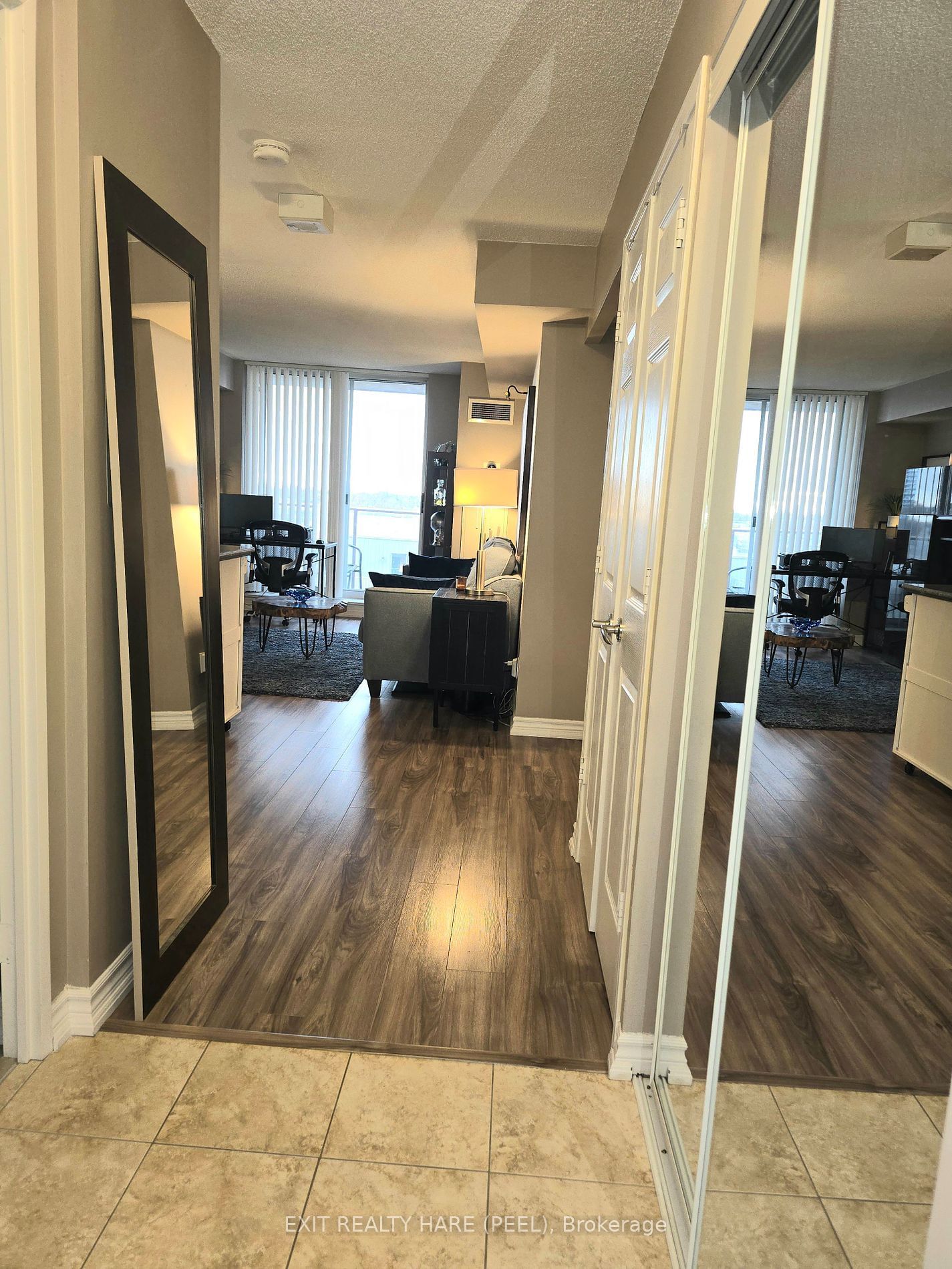 1369 Bloor St W, unit 610 for sale