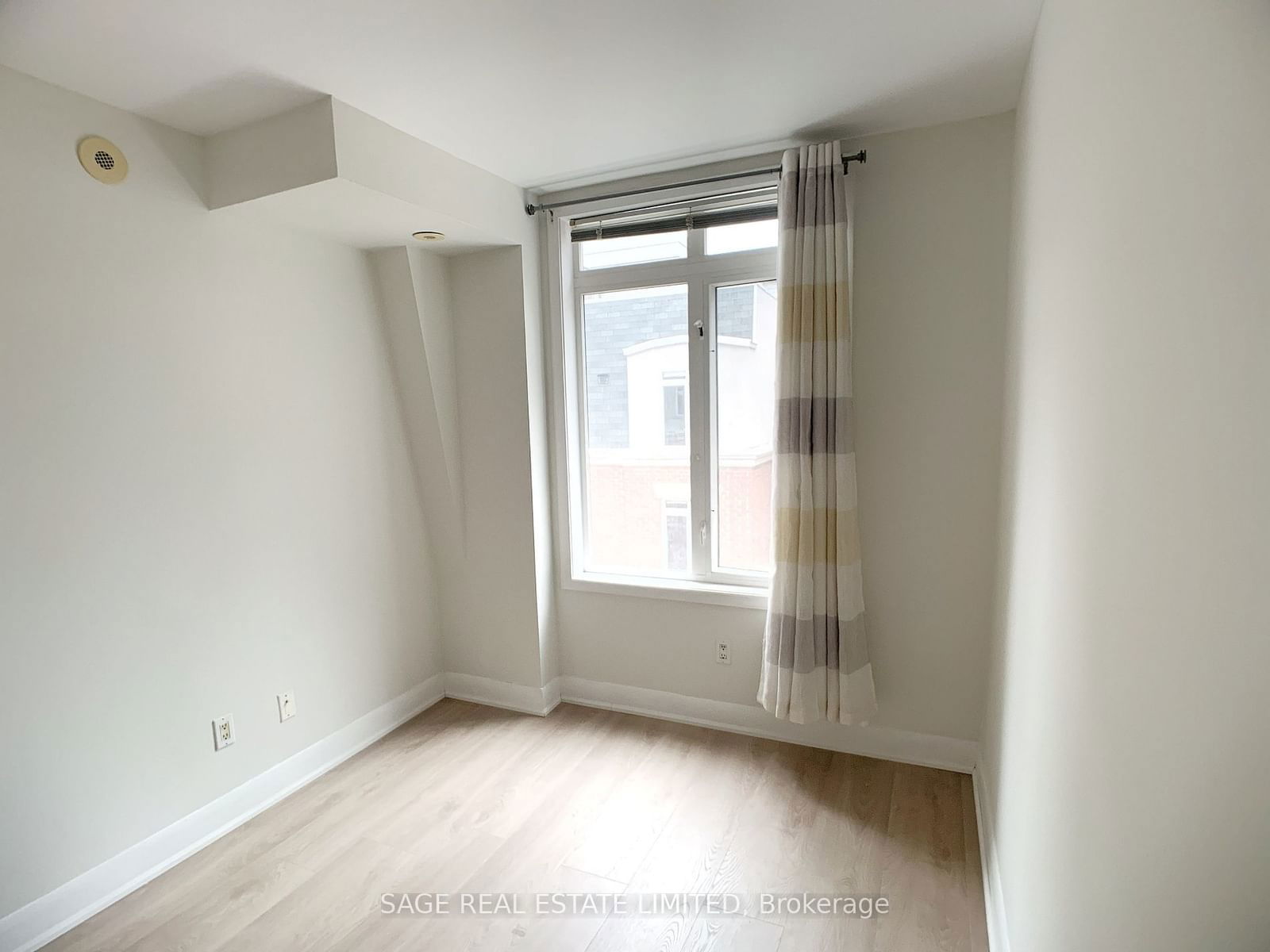 415 Jarvis St, unit 307 for rent