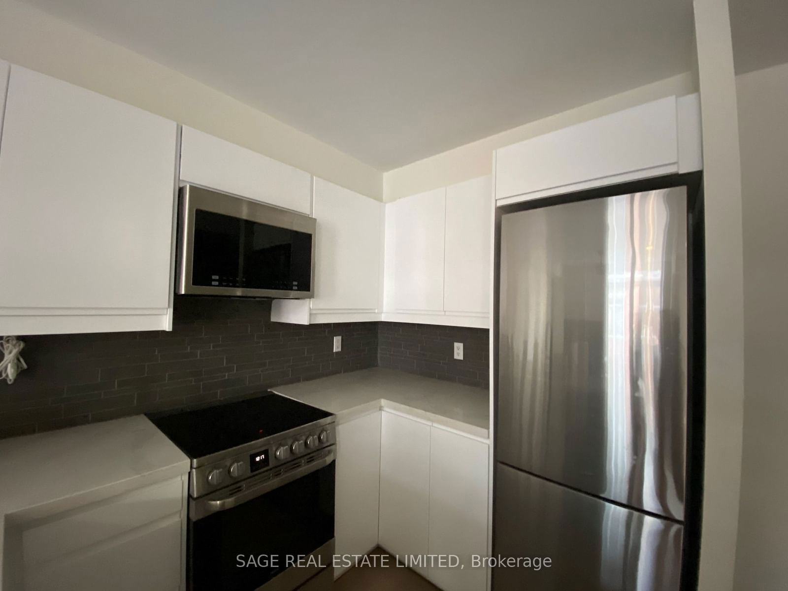 415 Jarvis St, unit 307 for rent