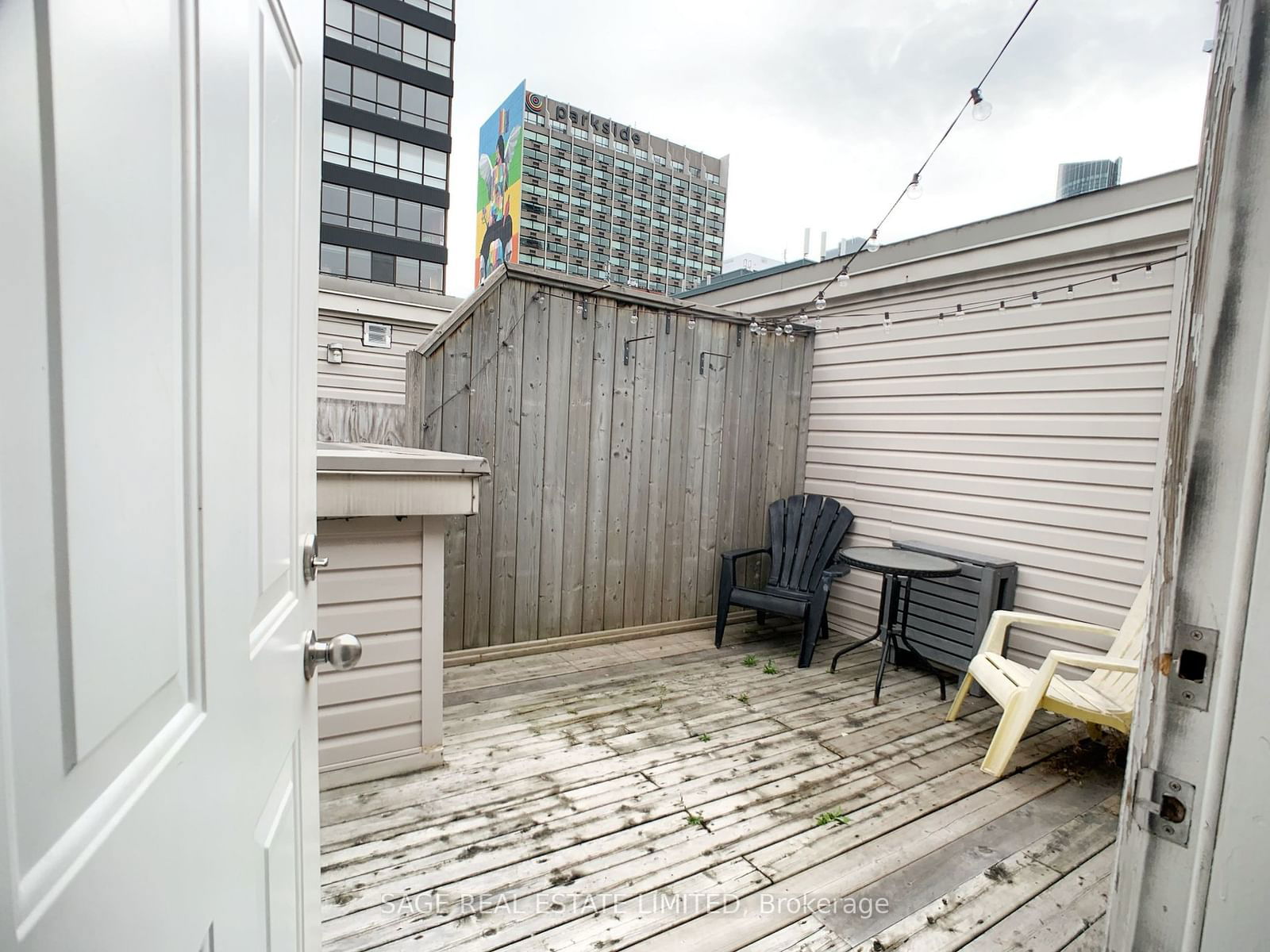 415 Jarvis St, unit 307 for rent