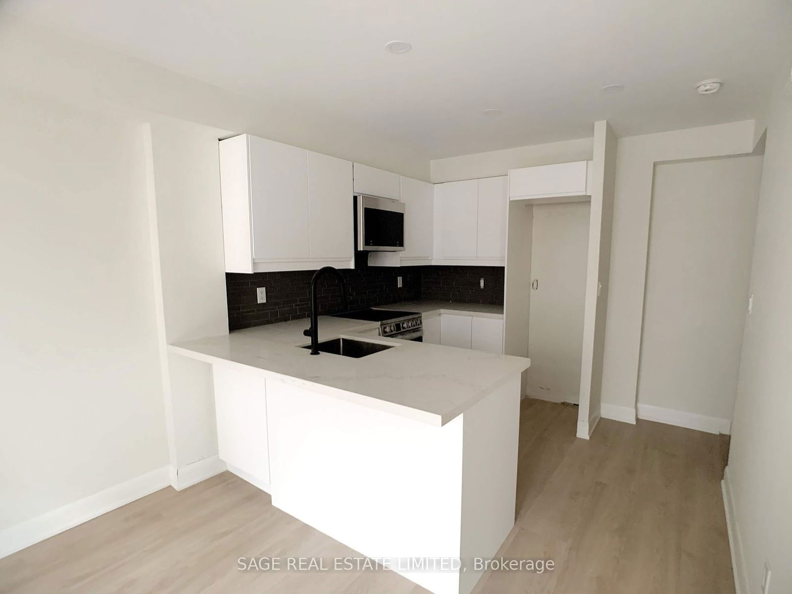 415 Jarvis St, unit 307 for rent