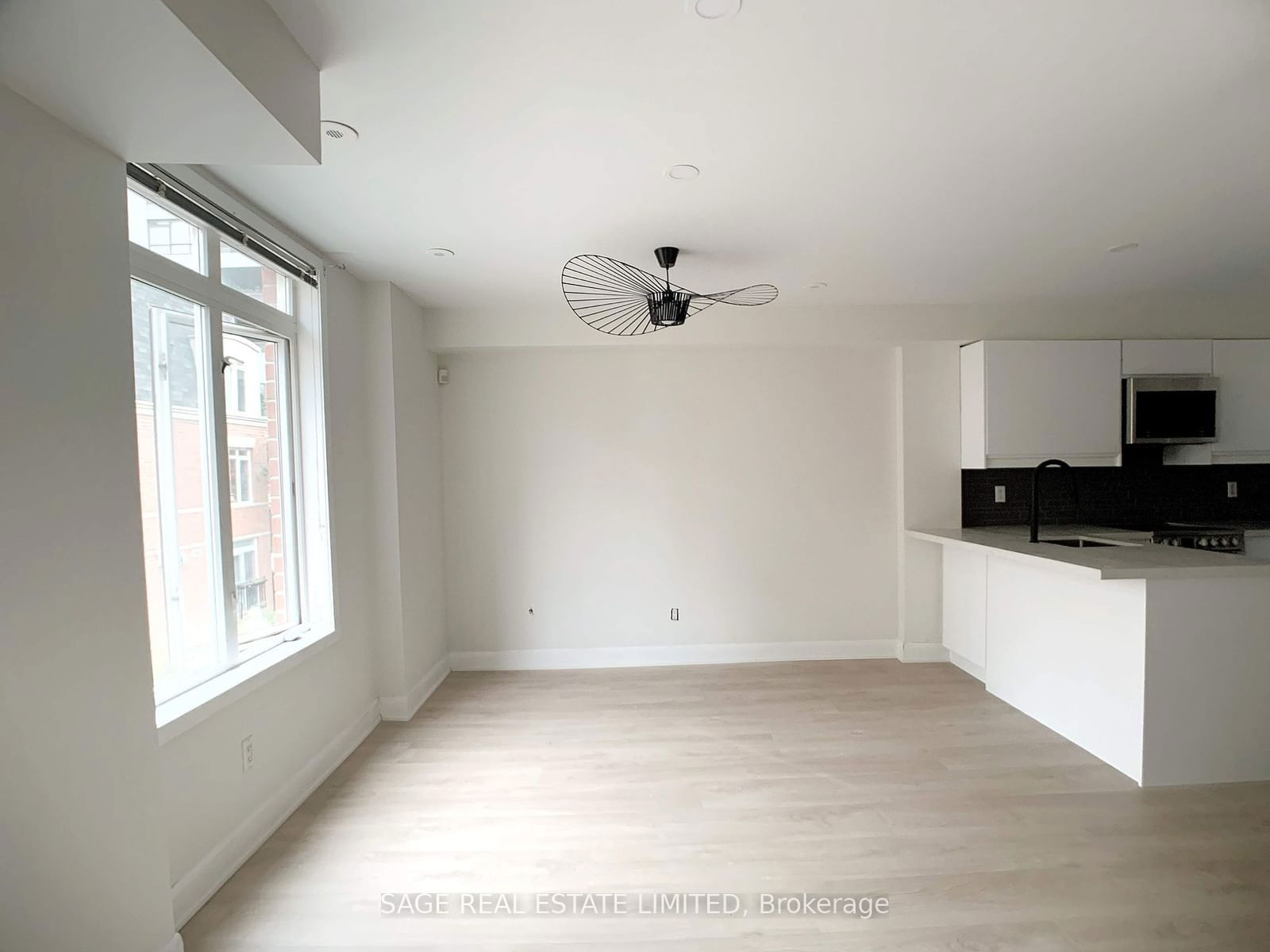 415 Jarvis St, unit 307 for rent