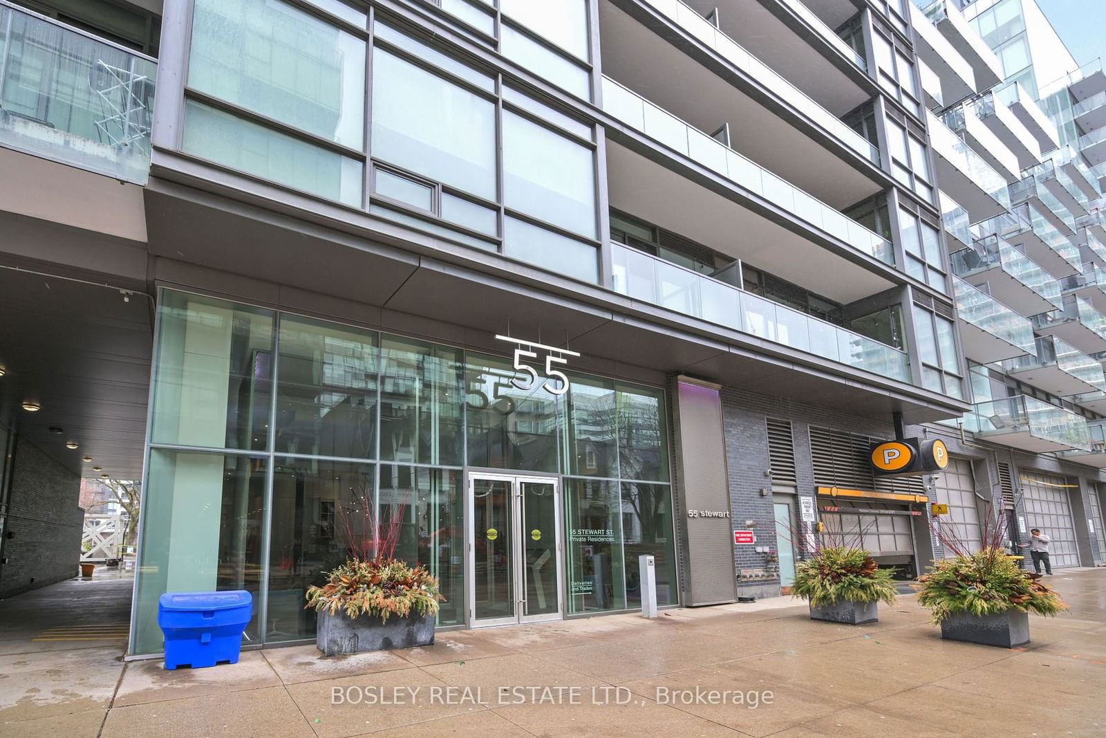 55 Stewart St, unit 916 for rent