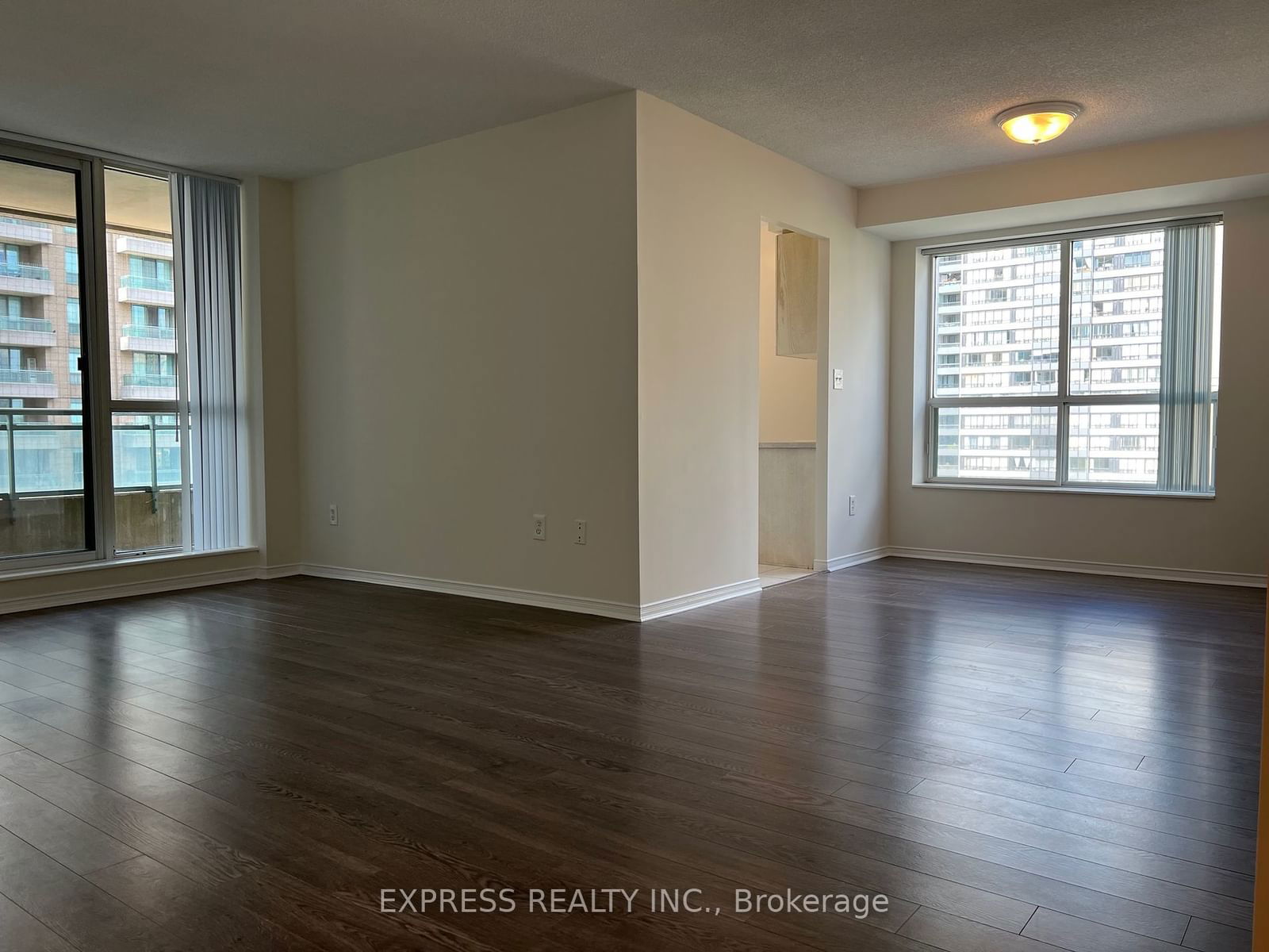 29 Pemberton Ave, unit 703 for rent