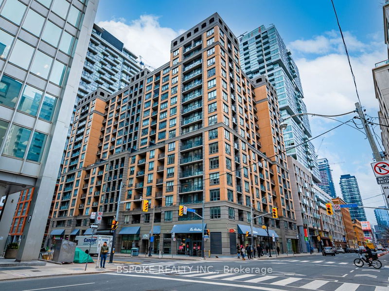 140 Simcoe St, unit 1515 for rent