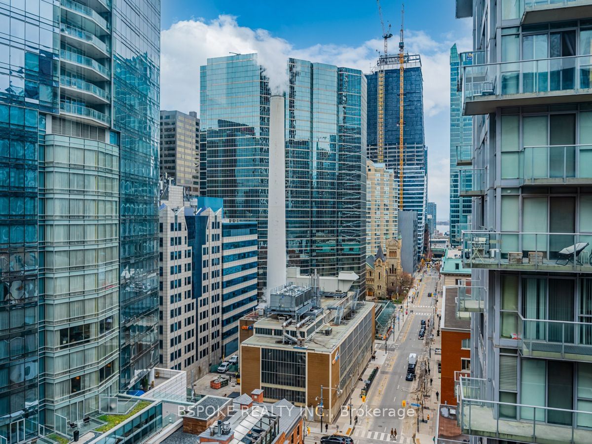 University Plaza Condos, Downtown, Toronto