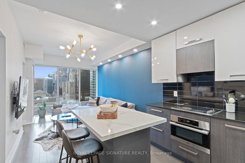 8 The Esplanade, unit 1504 for rent