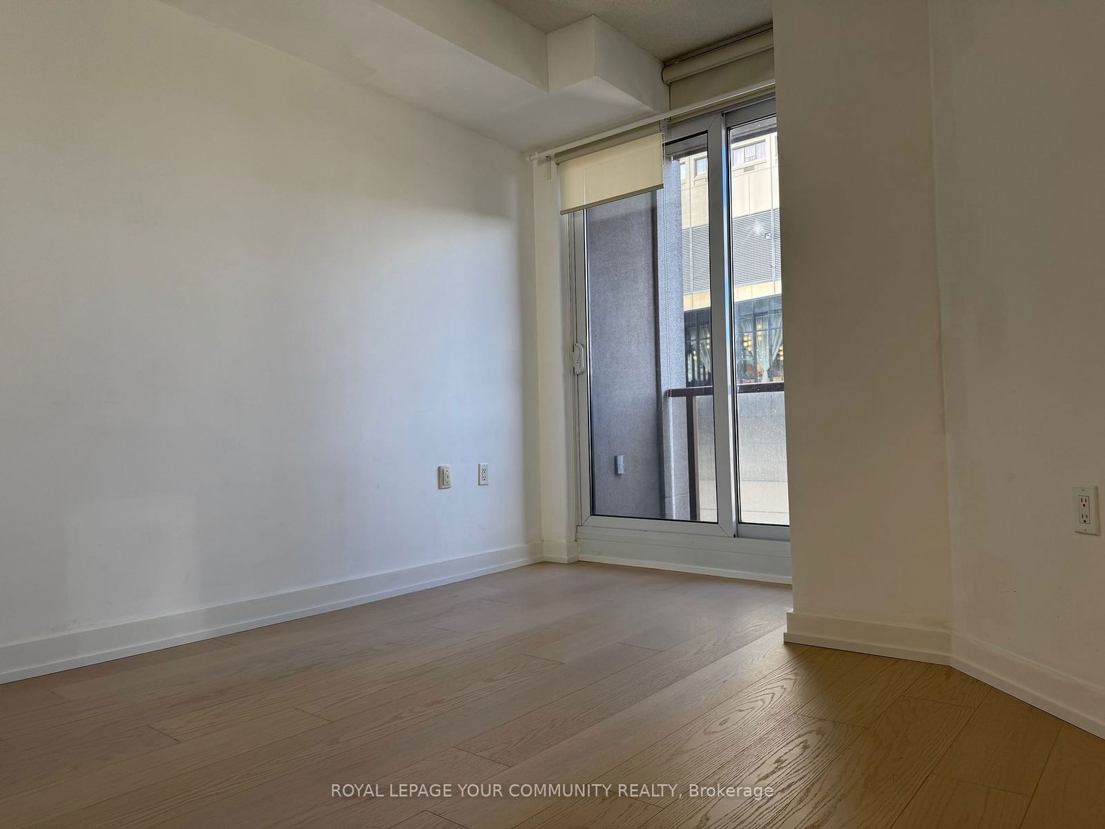 85 Bloor St E, unit 1103 for rent