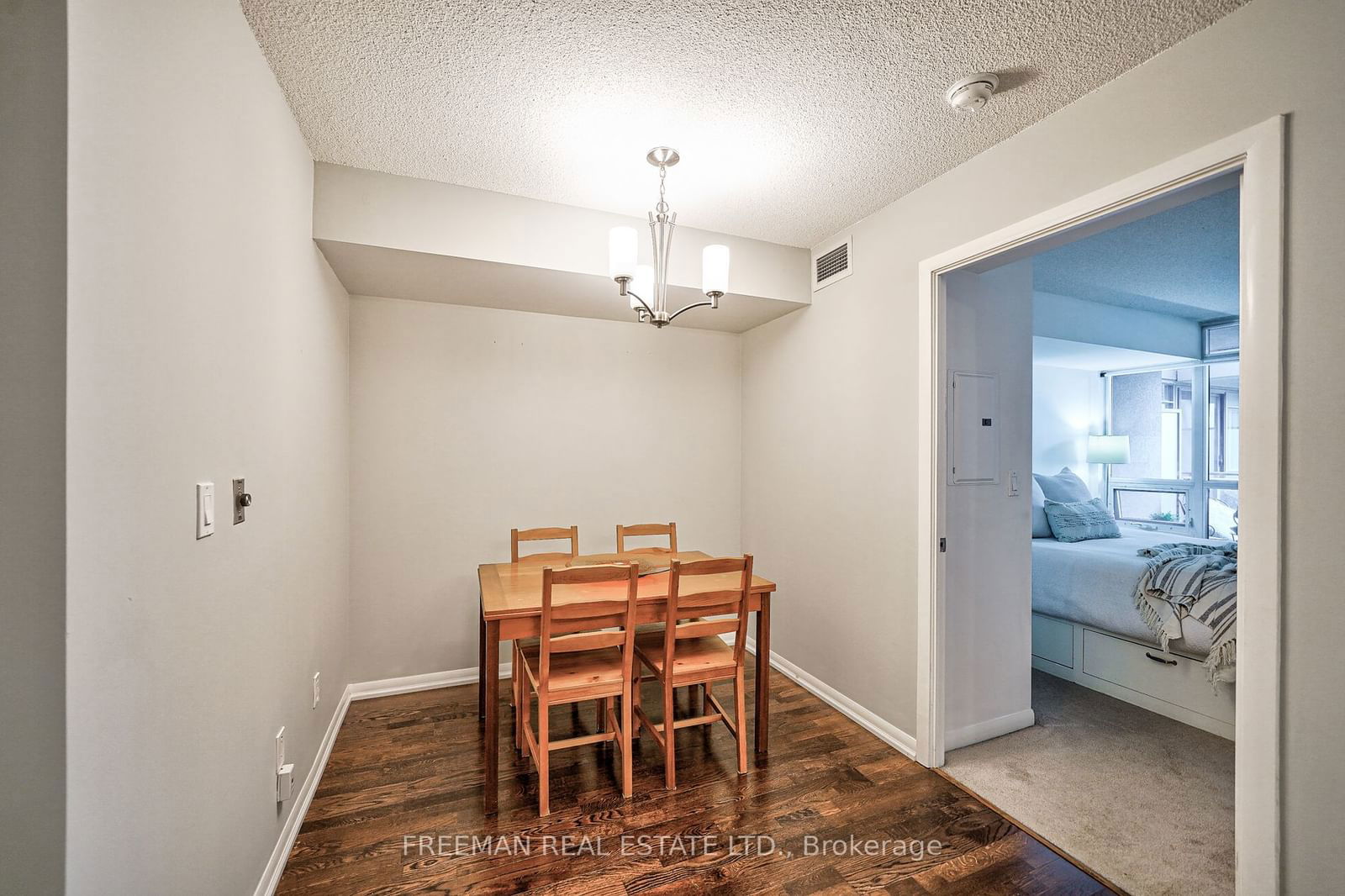 215 Fort York Blvd, unit 417 for rent